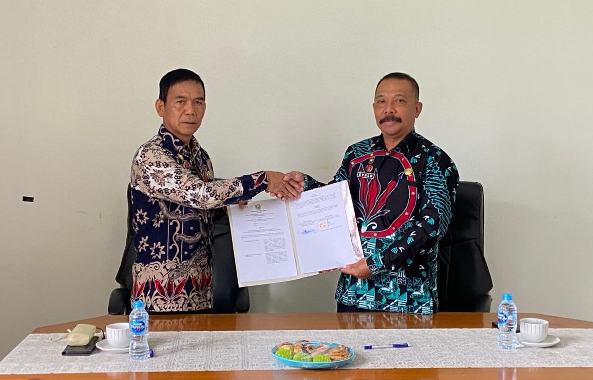 You are currently viewing Dukcapil dan Disporapar Sanggau Bersinergi: KIA (Kartu Identitas Anak) Jadi Kunci Akses Rekreasi Pancur Aji.